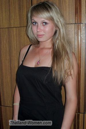 151051 - Anastasia Age: 32 - Russia