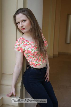 166833 - Irina Age: 32 - Russia