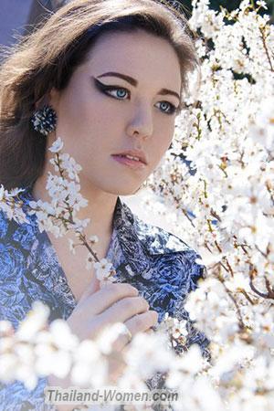 166834 - Diana Age: 38 - Russia