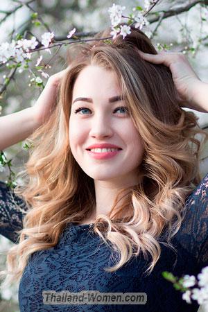 179712 - Yulia Age: 28 - Ukraine