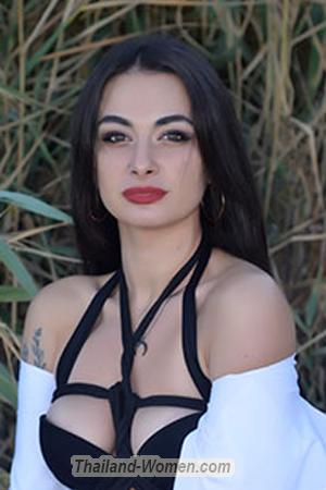 183247 - Alina Age: 27 - Russia