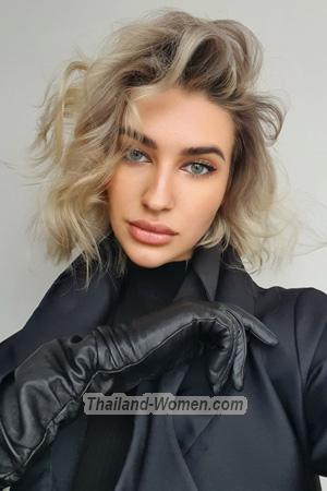 193254 - Julia Age: 30 - Russia