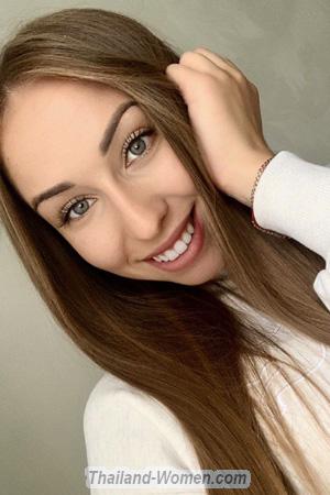 194043 - Alexandra Age: 24 - Ukraine