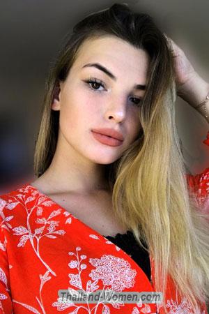 199972 - Polina Age: 19 - Ukraine