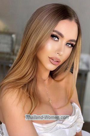 200113 - Anastasia Age: 22 - Poland