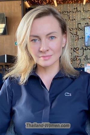 200952 - Julia Age: 42 - Russia