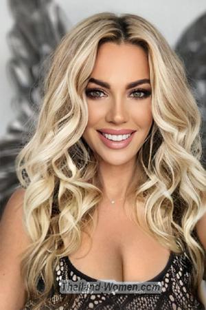 202746 - Yulia Age: 37 - Russia