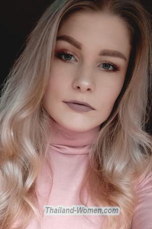 203027 - Liliia Age: 25 - Ukraine