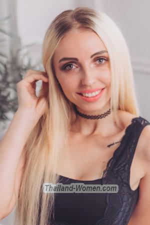 203092 - Yuliia Age: 24 - Ukraine
