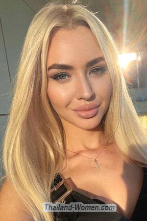 203598 - Alina Age: 30 - Russia