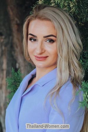 203652 - Yarina Age: 28 - Ukraine