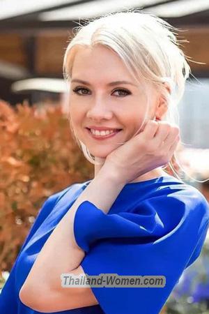 203771 - Elena Age: 39 - Russia