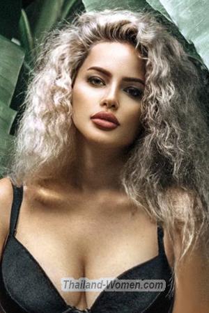 204243 - Anastasia Age: 34 - Russia