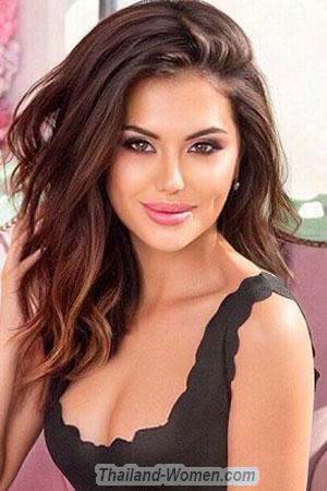 204253 - Elena Age: 30 - Ukraine