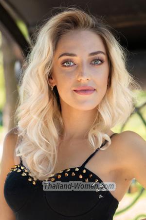 204286 - Svetlana Age: 28 - Ukraine