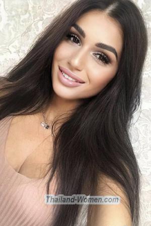 204470 - Irina Age: 33 - Ukraine