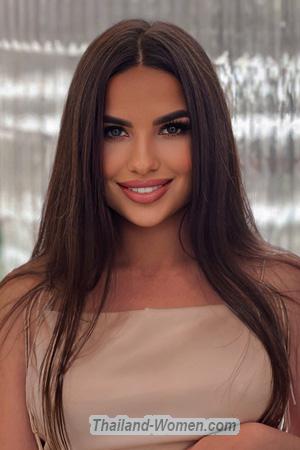 205841 - Alina Age: 21 - Russia