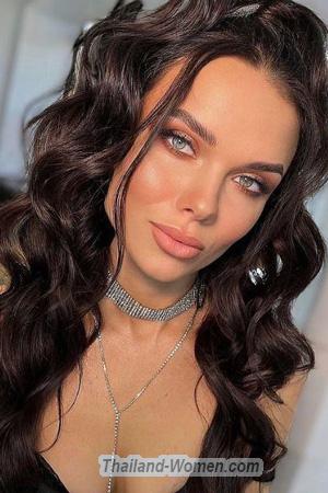 206434 - Viktoriia Age: 21 - Ukraine