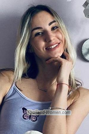 206574 - Karyna Age: 26 - Ukraine