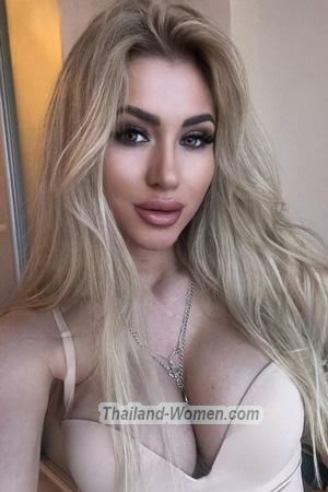 206977 - Violetta Age: 22 - Russia