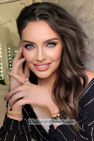 207016 - Elvira Age: 25 - Russia