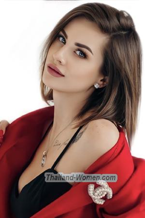 208542 - Daria Age: 32 - Italy