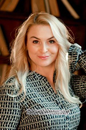 208810 - Natalia Age: 40 - Ukraine