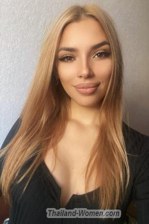 209460 - Karina Age: 23 - Ukraine