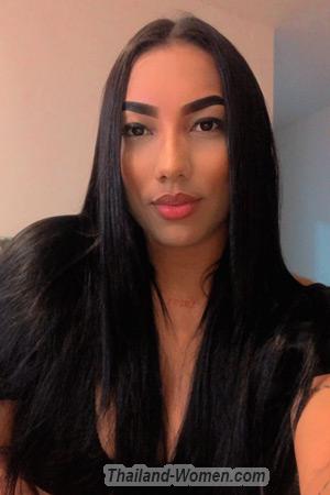 210692 - Yerlis Age: 28 - Colombia