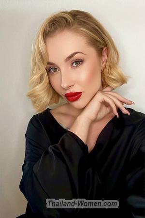 211816 - Irina Age: 27 - Ukraine