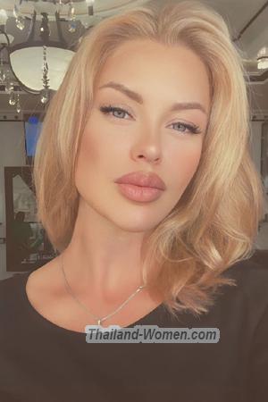 211827 - Irina Age: 36 - Ukraine