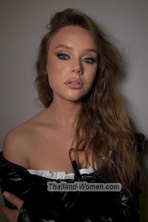 211949 - Anna Age: 25 - Russia