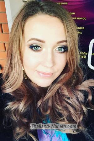 212225 - Karina Age: 33 - Russia