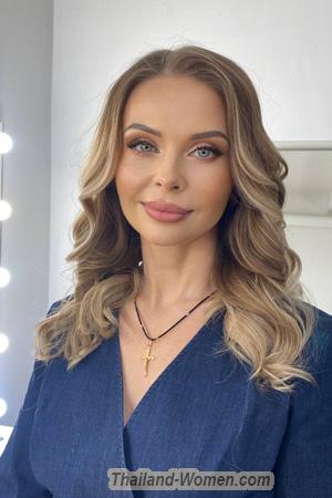 213733 - Oksana Age: 47 - Ukraine