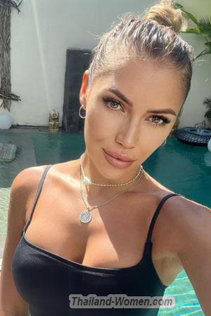 214242 - Zhanna Age: 25 - Ukraine