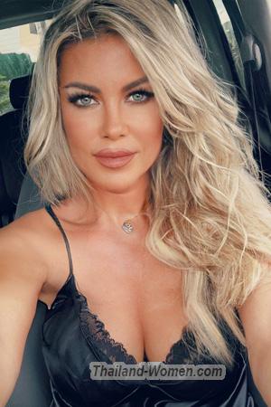 215335 - Irina Age: 50 - Spain