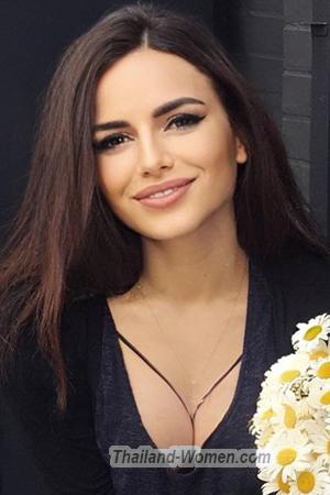 215784 - Karolina Age: 25 - Ukraine