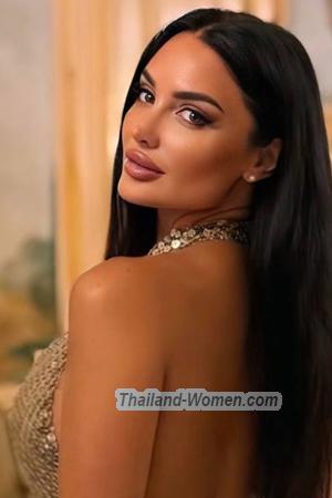 219641 - Louise Age: 30 - France