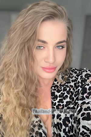 220090 - Violeta Age: 23 - Ukraine