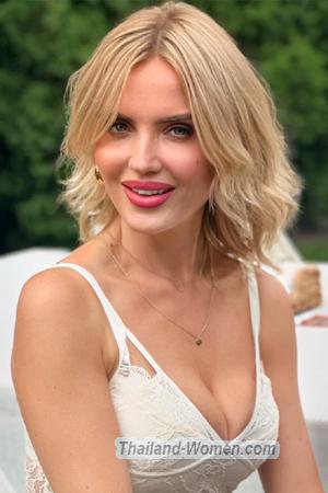 221280 - Lyudmila Age: 42 - Ukraine