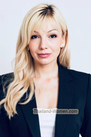 223511 - Elena Age: 52 - Russia