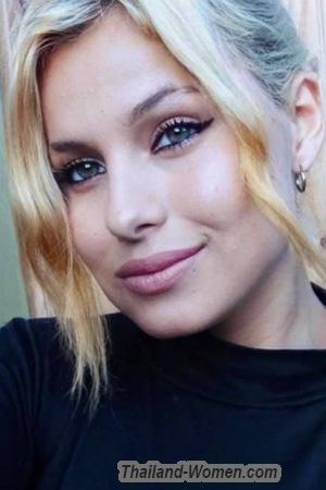 223981 - Milagros Age: 25 - Argentina